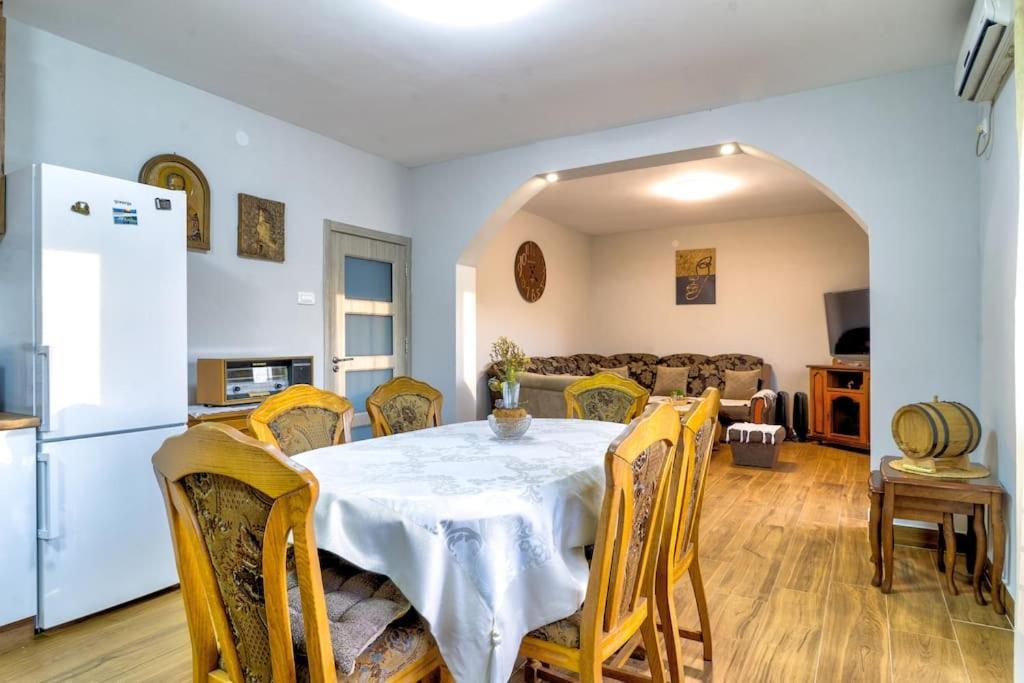 Pavle'S Oasis Villa Virpazar Exteriör bild